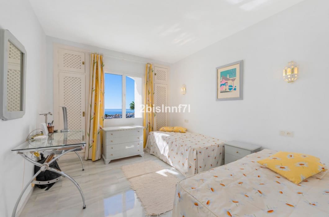 3 soveværelse Penthouse til salg i Calahonda med swimmingpool garage - € 490.000 (Ref: 10006780)