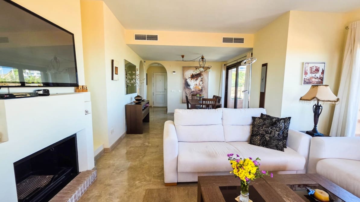 3 bedroom Penthouse for sale in La Duquesa / Puerto de la Duquesa with pool - € 495,000 (Ref: 10006829)