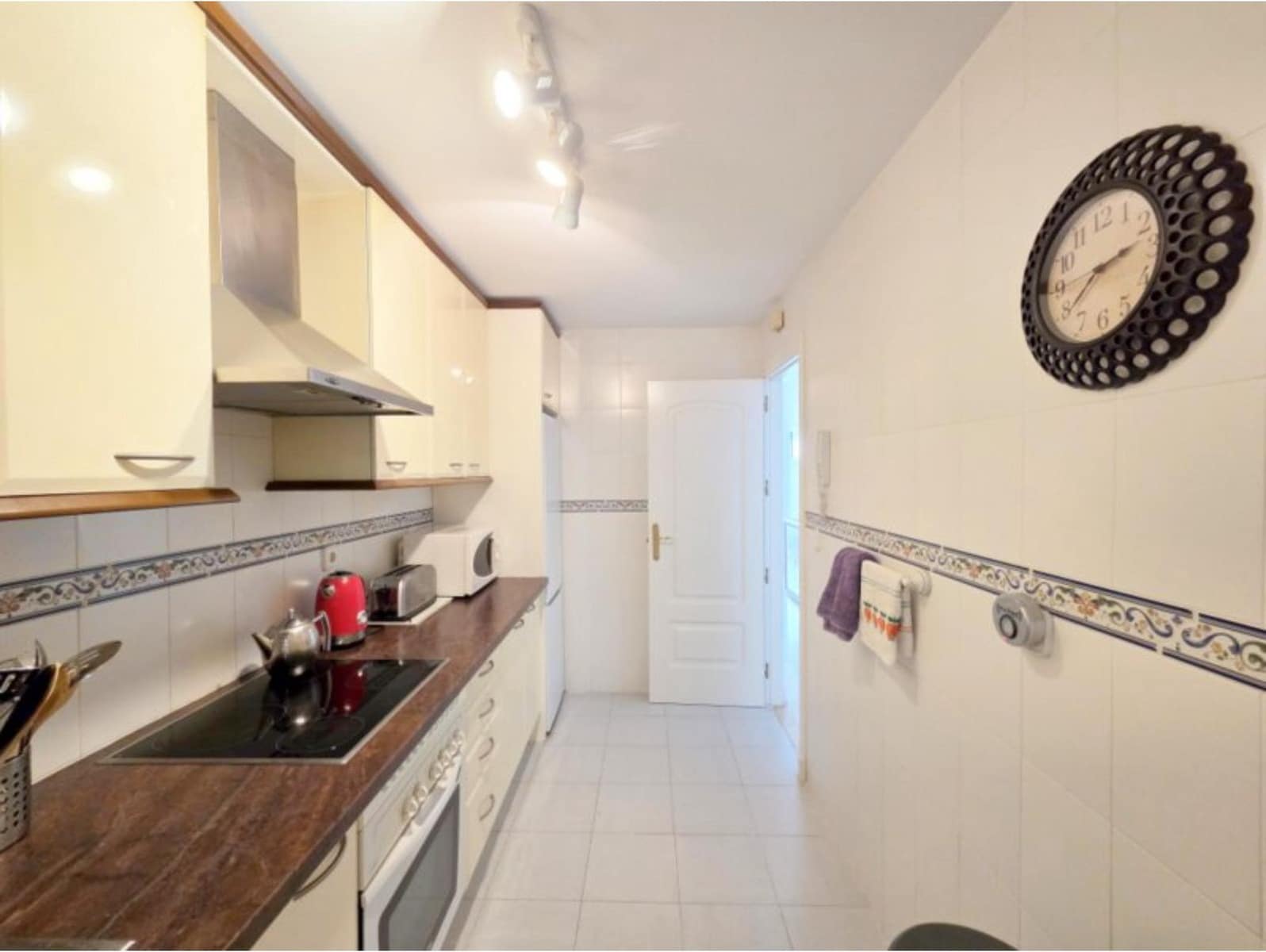 2 Zimmer Apartment zu verkaufen in La Duquesa / Puerto de la Duquesa mit Pool - 245.000 € (Ref: 10006844)