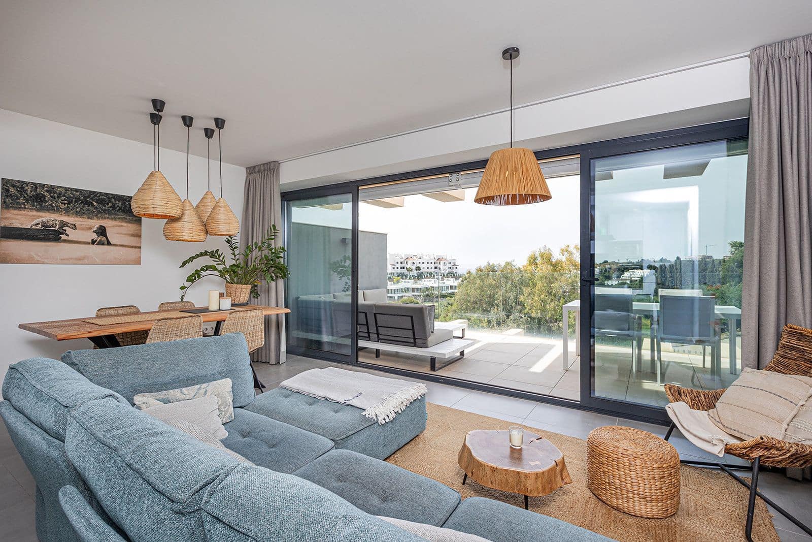 2 soveværelse Lejlighed til salg i New Golden Mile med swimmingpool - € 469.000 (Ref: 10006855)