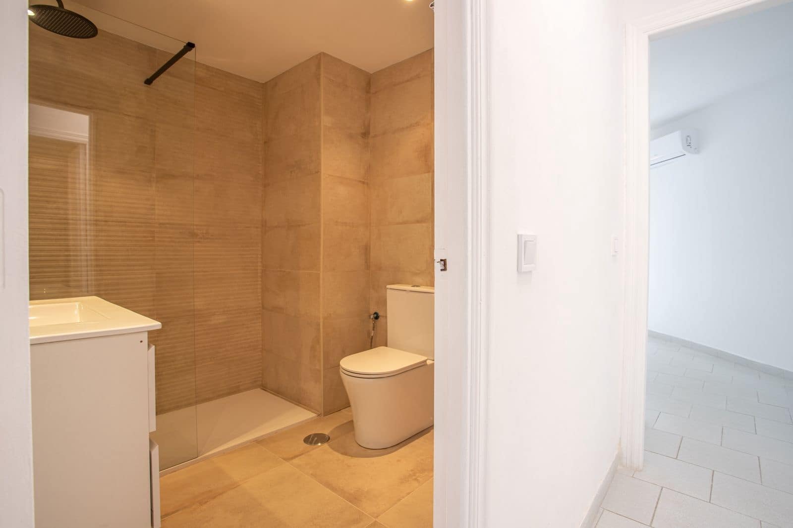 Apartamento de 2 habitaciones en Riviera del Sol en venta con piscina garaje - 294.950 € (Ref: 10007498)