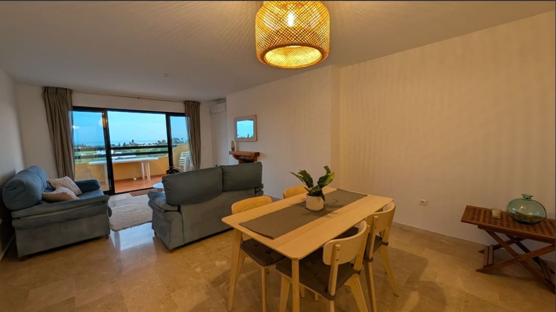 2 Zimmer Apartment zu vermieten in New Golden Mile mit Pool Garage - 2.000 € (Ref: 10007604)