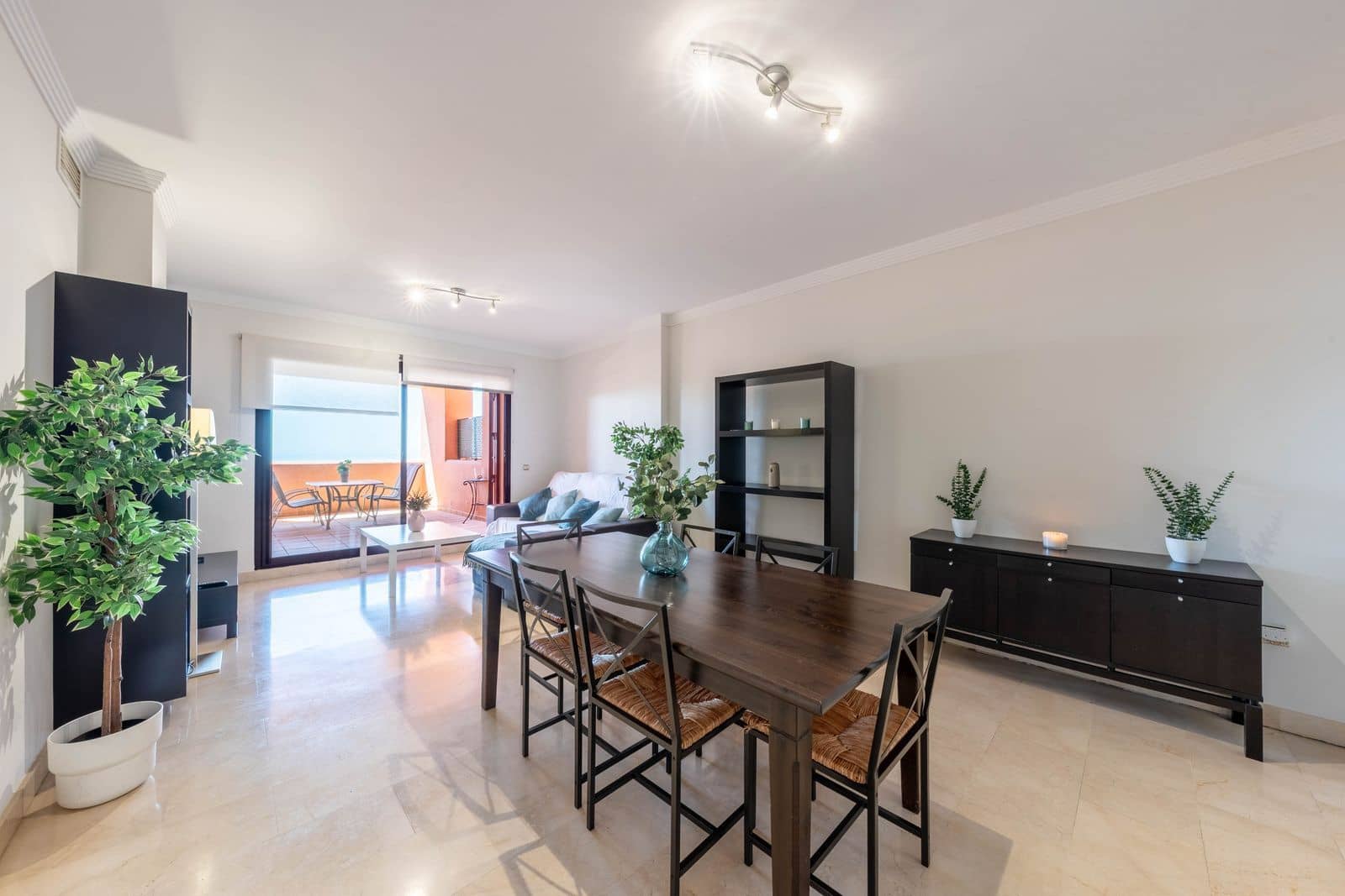 2 Zimmer Apartment zu verkaufen in Manilva mit Garage - 330.000 € (Ref: 10007676)