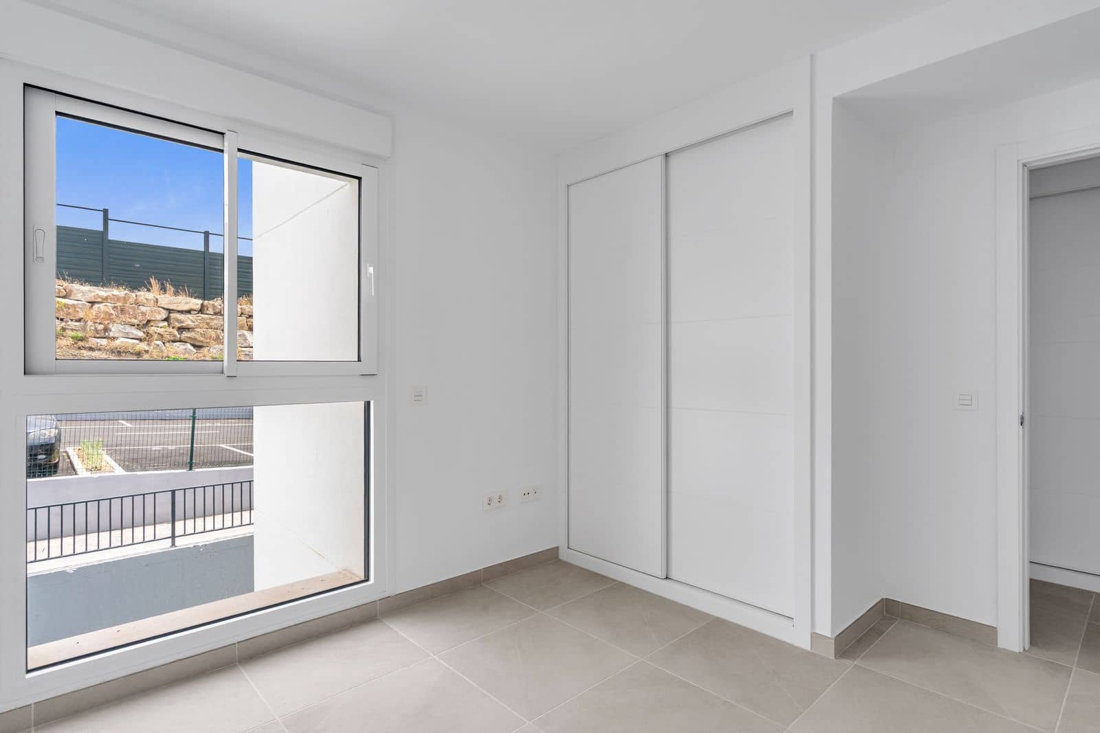 3 slaapkamer Appartement te koop in La Cala de Mijas met zwembad - € 419.000 (Ref: 10007859)