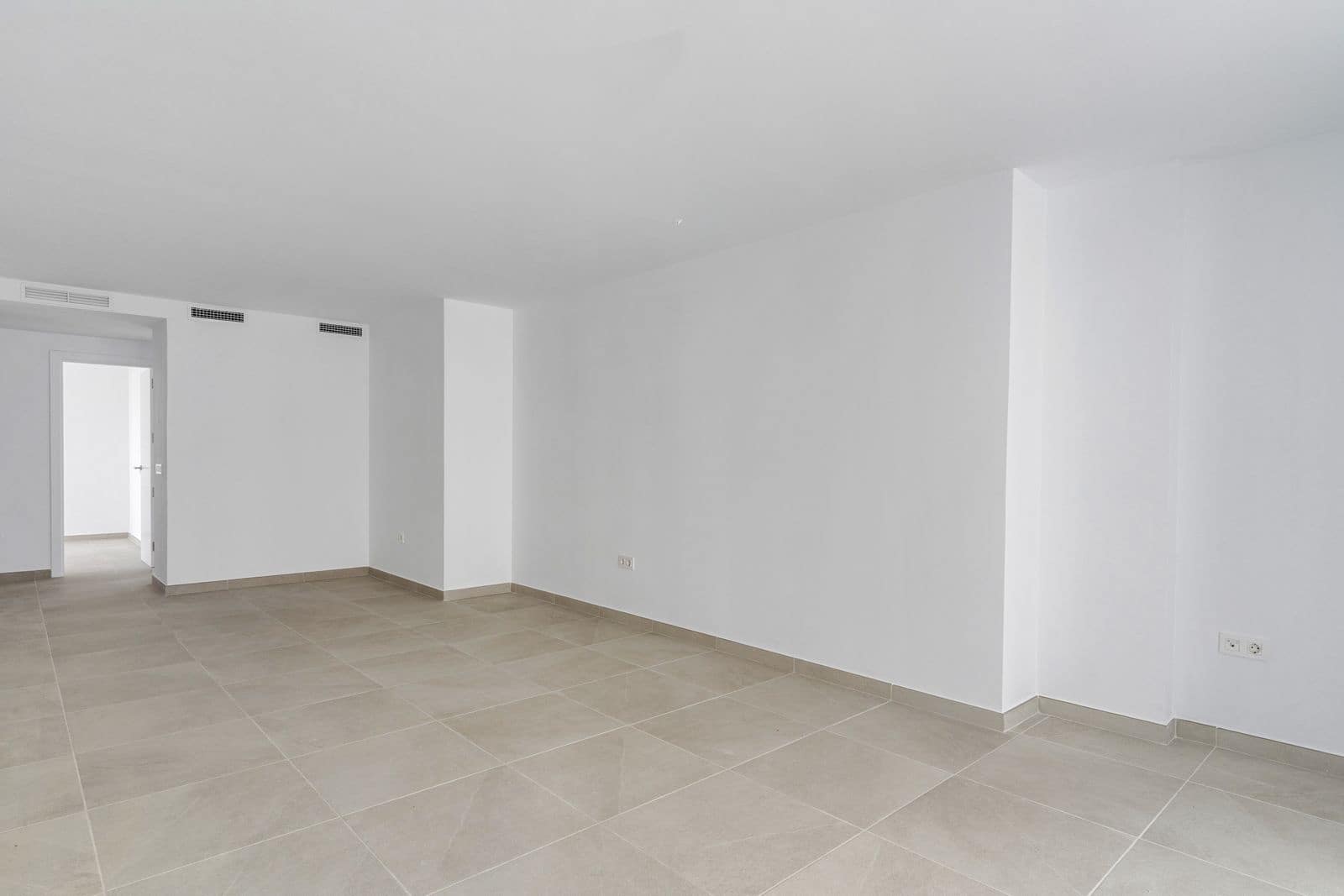 3 slaapkamer Appartement te koop in La Cala de Mijas met zwembad - € 419.000 (Ref: 10007859)