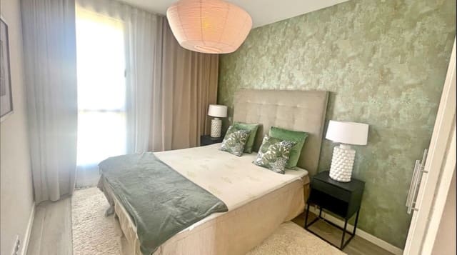2 quarto Penthouse para arrendar em Cancelada, Estepona com piscina garagem - 2 500 € (Ref: 10007860)