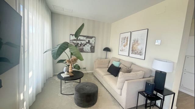 2 quarto Penthouse para arrendar em Cancelada, Estepona com piscina garagem - 2 500 € (Ref: 10007860)