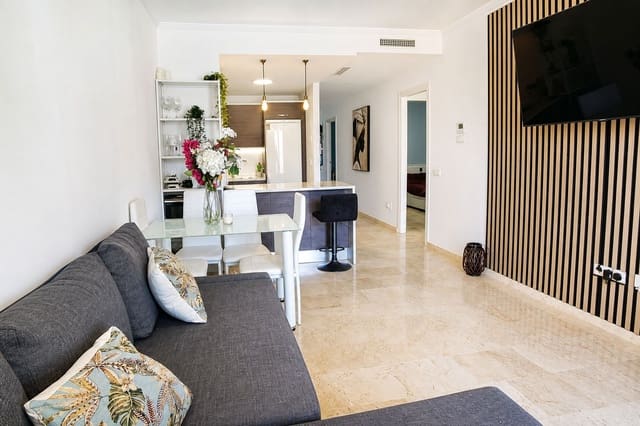 3 bedroom Apartment for sale in La Duquesa / Puerto de la Duquesa, Manilva with pool garage - € 285,000 (Ref: 10007952)