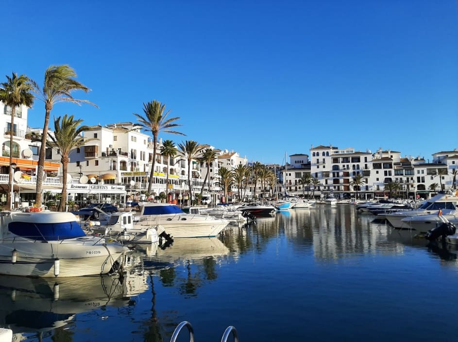 2 bedroom Apartment for sale in Casares with pool garage - € 330,000 (Ref: 10009344)