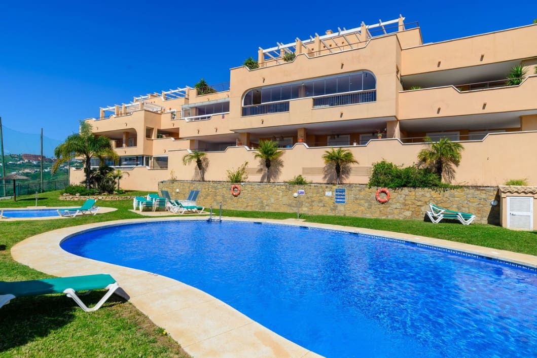 2 bedroom Apartment for sale in Casares with pool garage - € 330,000 (Ref: 10009344)