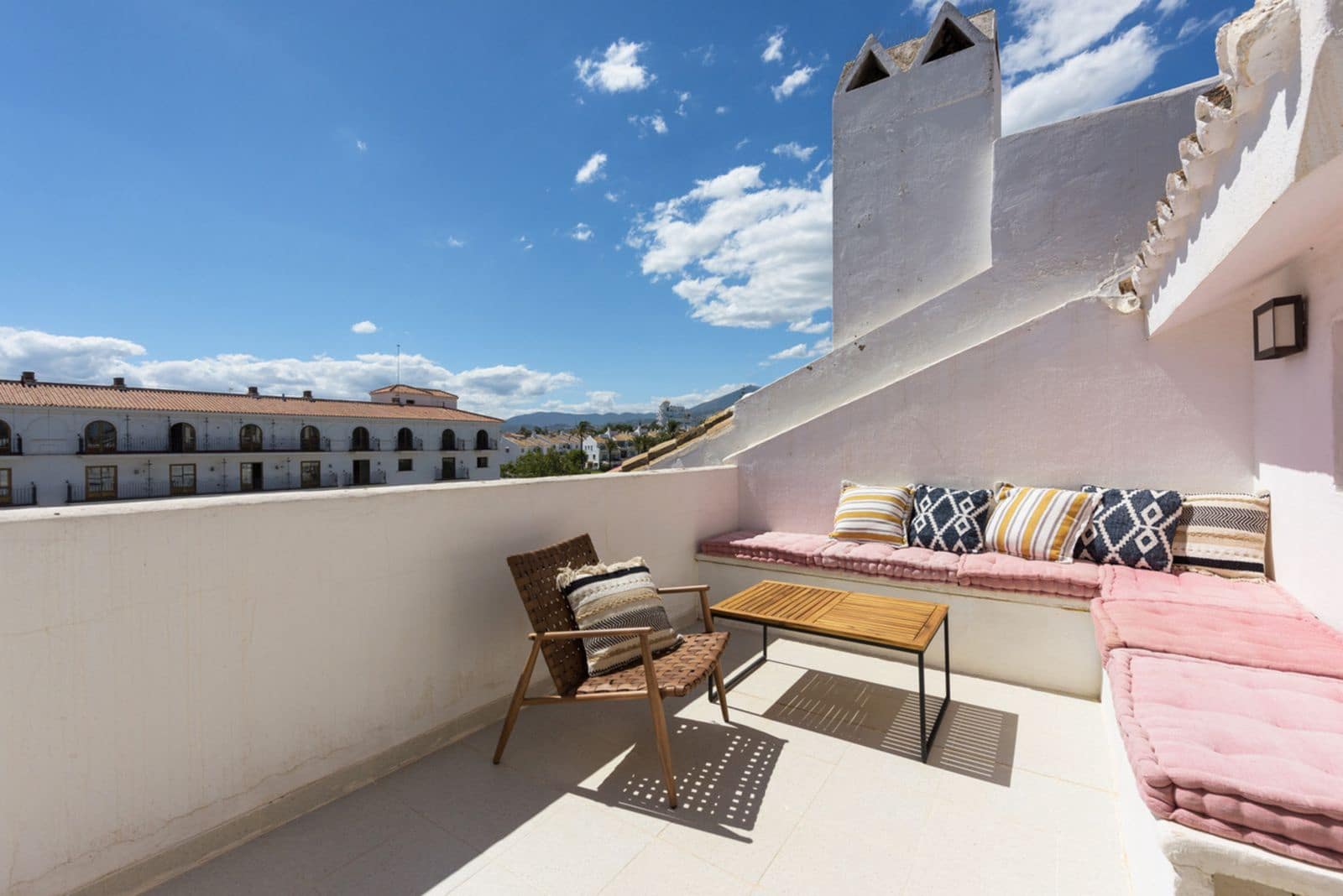 3 sovrum Hus till salu i Nueva Andalucia med pool garage - 725 000 € (Ref: 10009481)