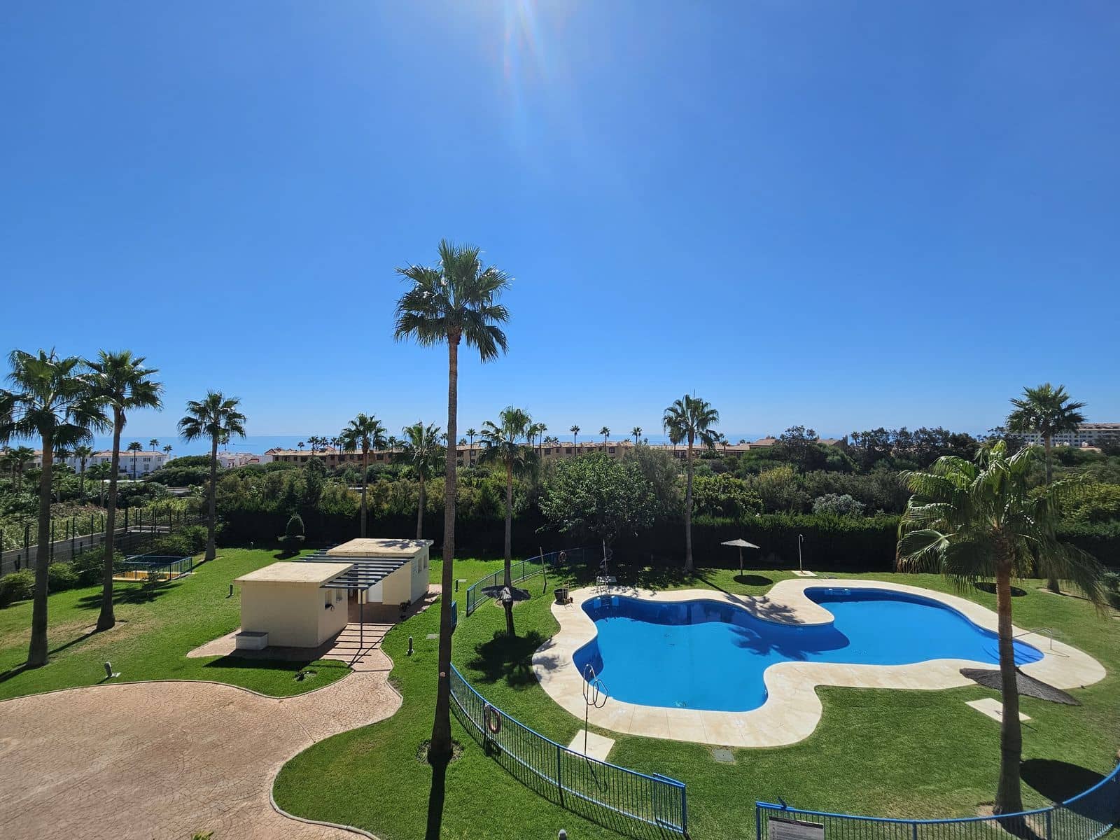 Ático de 3 habitaciones en Casares en venta con piscina garaje - 399.000 € (Ref: 10009505)