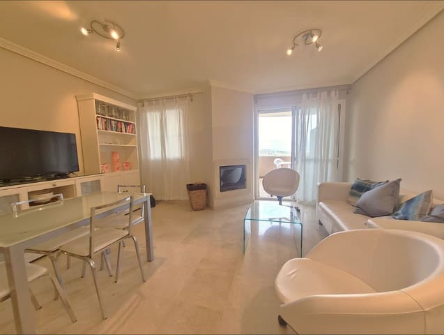 2 bedroom Apartment for sale in La Duquesa / Puerto de la Duquesa, Manilva with pool garage - € 270,000 (Ref: 10009586)