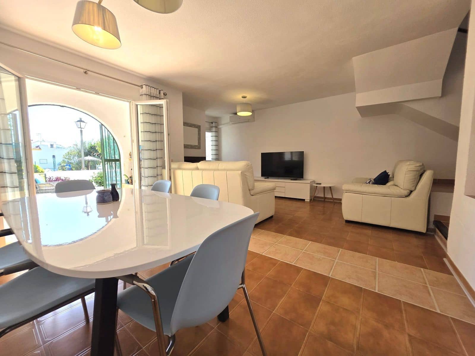 3 bedroom Townhouse for sale in Casares with pool - € 435,000 (Ref: 10009587)