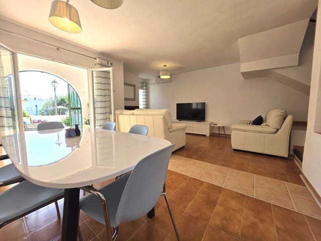 3 bedroom Townhouse for sale in Casares with pool - € 435,000 (Ref: 10009587)