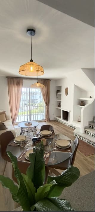 2 slaapkamer Huis te koop in Riviera del Sol met zwembad - € 365.000 (Ref: 10009608)