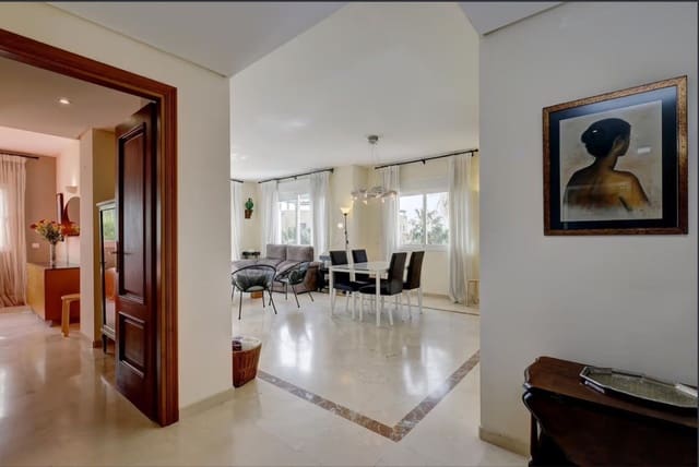3 slaapkamer Appartement te huur in Costalita, Estepona met zwembad garage - € 2.800 (Ref: 10011902)