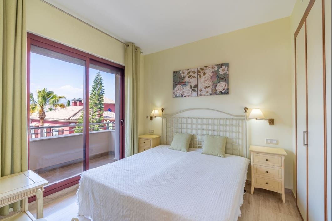 2 camera da letto Appartamento da affittare in San Pedro de Alcantara con piscina - 2.800 € (Rif: 10012159)