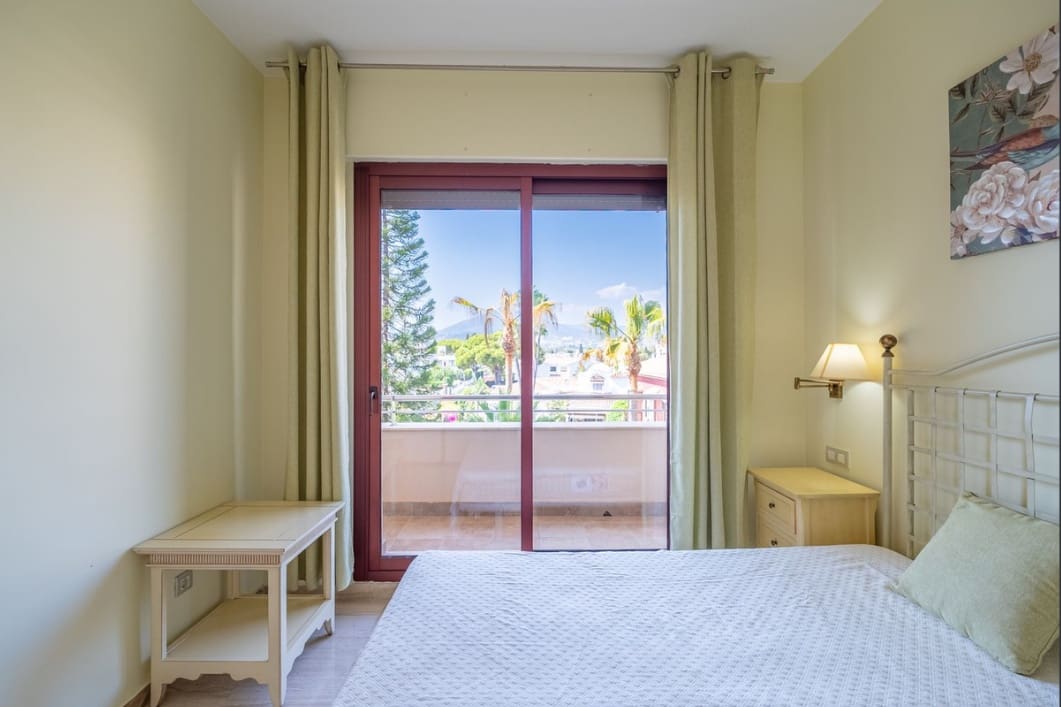 2 camera da letto Appartamento da affittare in San Pedro de Alcantara con piscina - 2.800 € (Rif: 10012159)