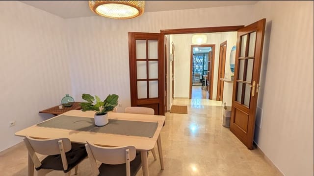 Appartement de 2 chambres à louer à Selwo, Estepona avec piscine garage - 2 000 € (Ref: 10012161)