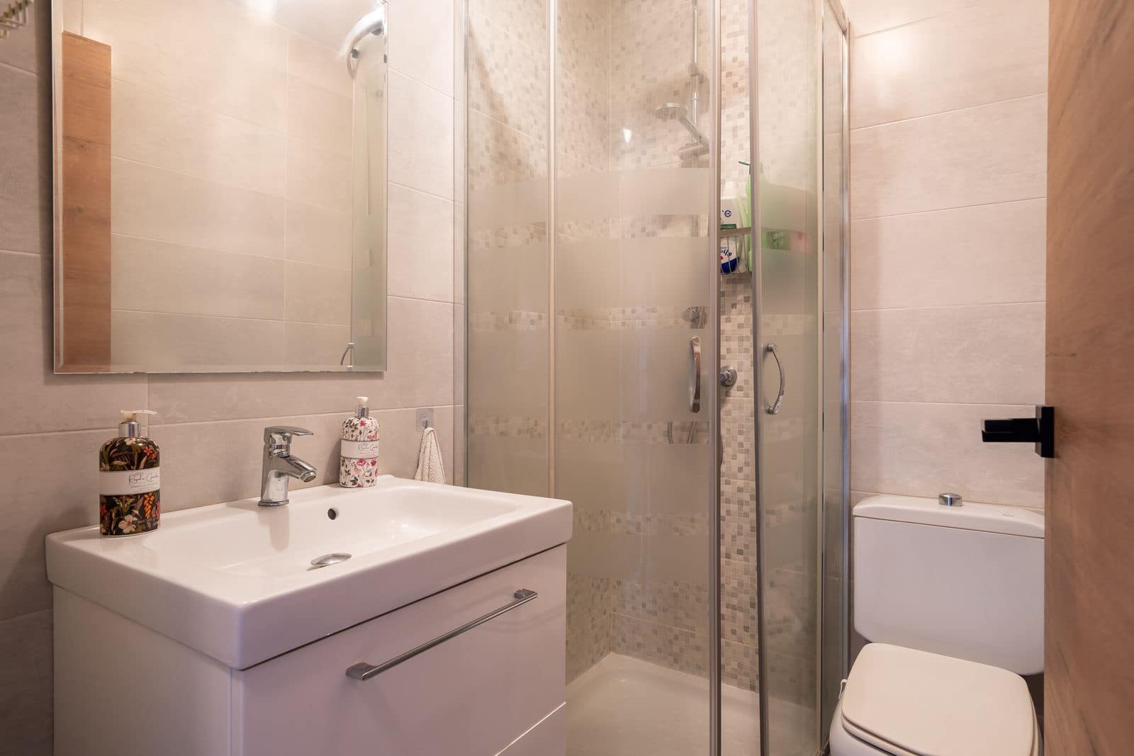 Ático de 3 habitaciones en La Duquesa / Puerto de la Duquesa en venta con piscina garaje - 359.000 € (Ref: 10012365)