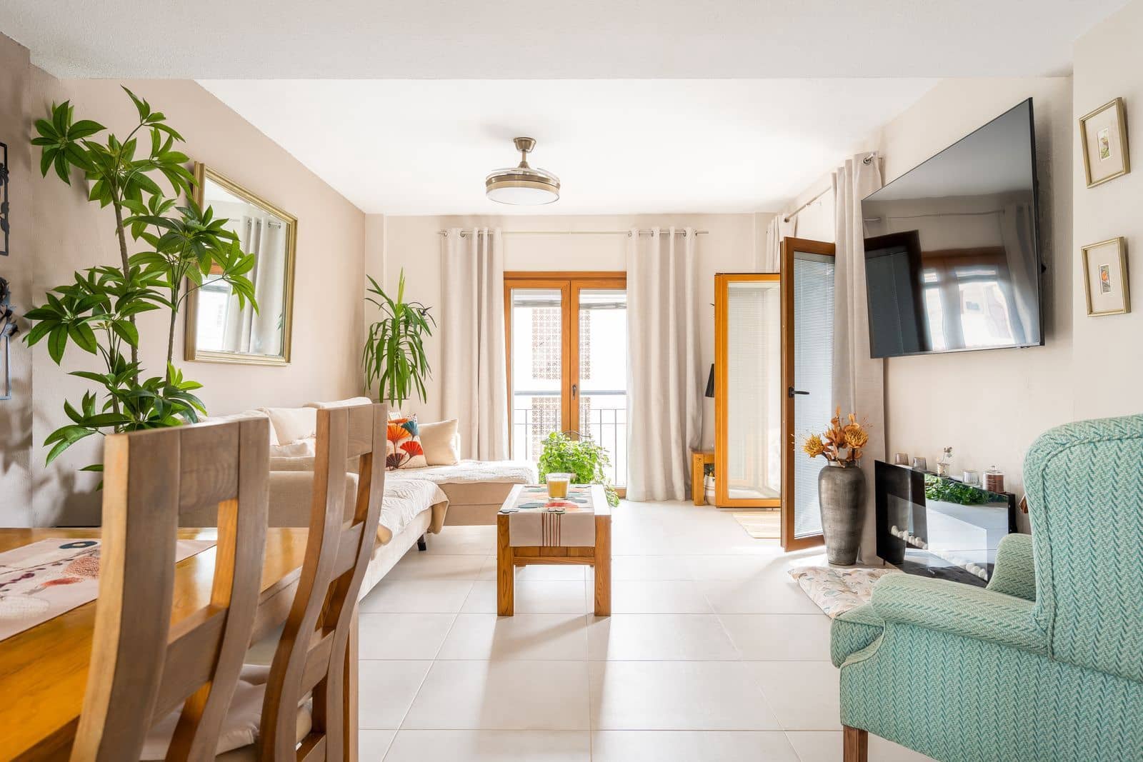 Ático de 3 habitaciones en La Duquesa / Puerto de la Duquesa en venta con piscina garaje - 359.000 € (Ref: 10012365)