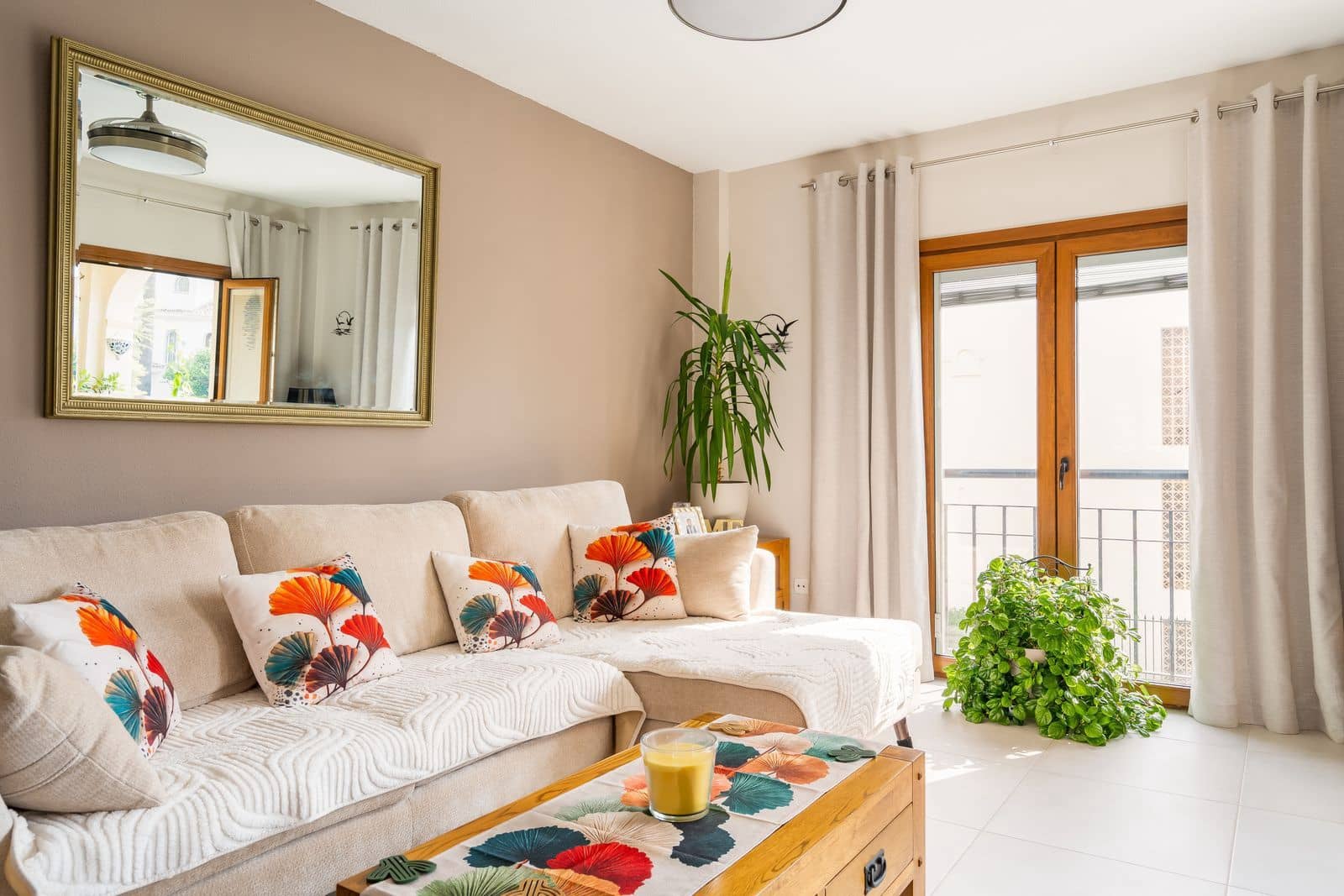 Ático de 3 habitaciones en La Duquesa / Puerto de la Duquesa en venta con piscina garaje - 359.000 € (Ref: 10012365)
