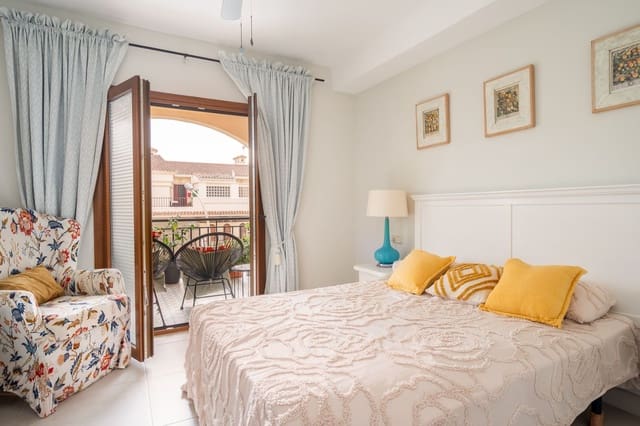 3 sypialnia Penthouse na sprzedaż w La Duquesa / Puerto de la Duquesa, Manilva z basenem garażem - 359 000 € (Ref: 10012365)