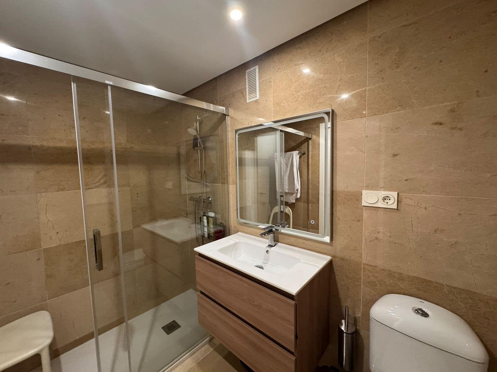 2 sypialnia Apartament na sprzedaż w Manilva z basenem garażem - 349 000 € (Ref: 10012457)