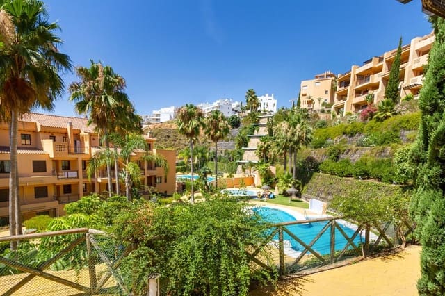 Apartamento de 2 habitaciones en La Cala de Mijas, Mijas en venta con piscina - 329.000 € (Ref: 10014631)