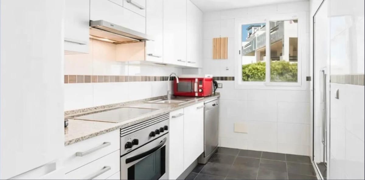 2 sypialnia Apartament na sprzedaż w Casares z basenem garażem - 330 000 € (Ref: 10014665)