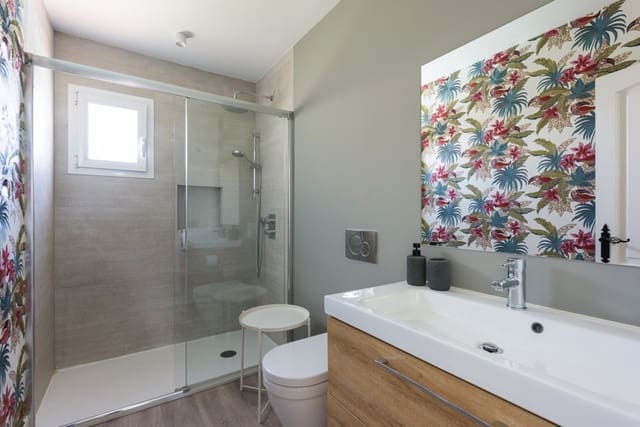3 soveværelse Byhus til salg i Nueva Andalucia, Marbella med swimmingpool garage - € 725.000 (Ref: 10014695)