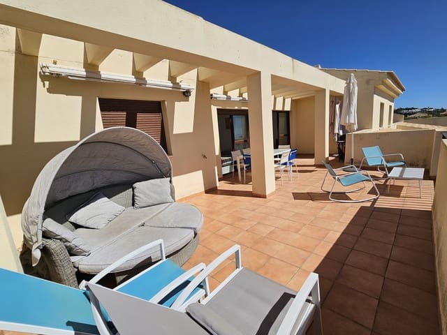 3 chambre Penthouse à vendre à Casares avec piscine garage - 399 000 € (Ref: 10014739)