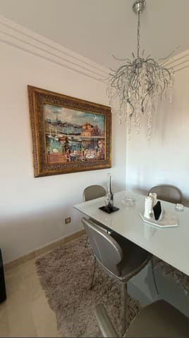 Appartement de 2 chambres à louer à Benahavís avec piscine - 3 000 € (Ref: 10014753)