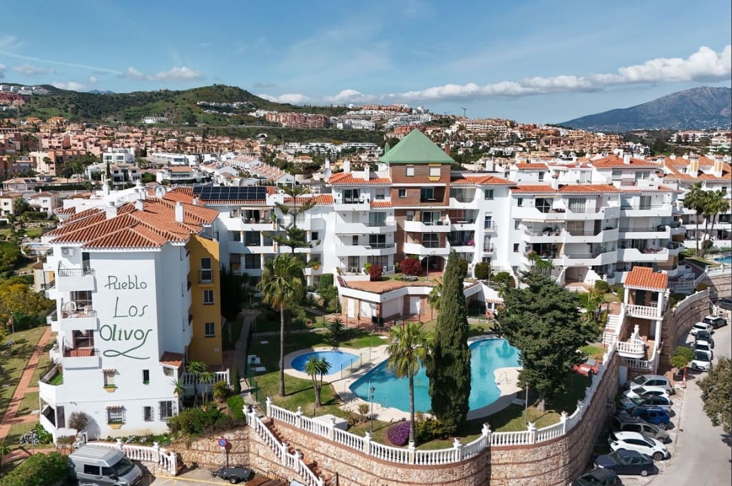 2 chambre Appartement à vendre à Riviera del Sol avec piscine - 359 000 € (Ref: 10015519)