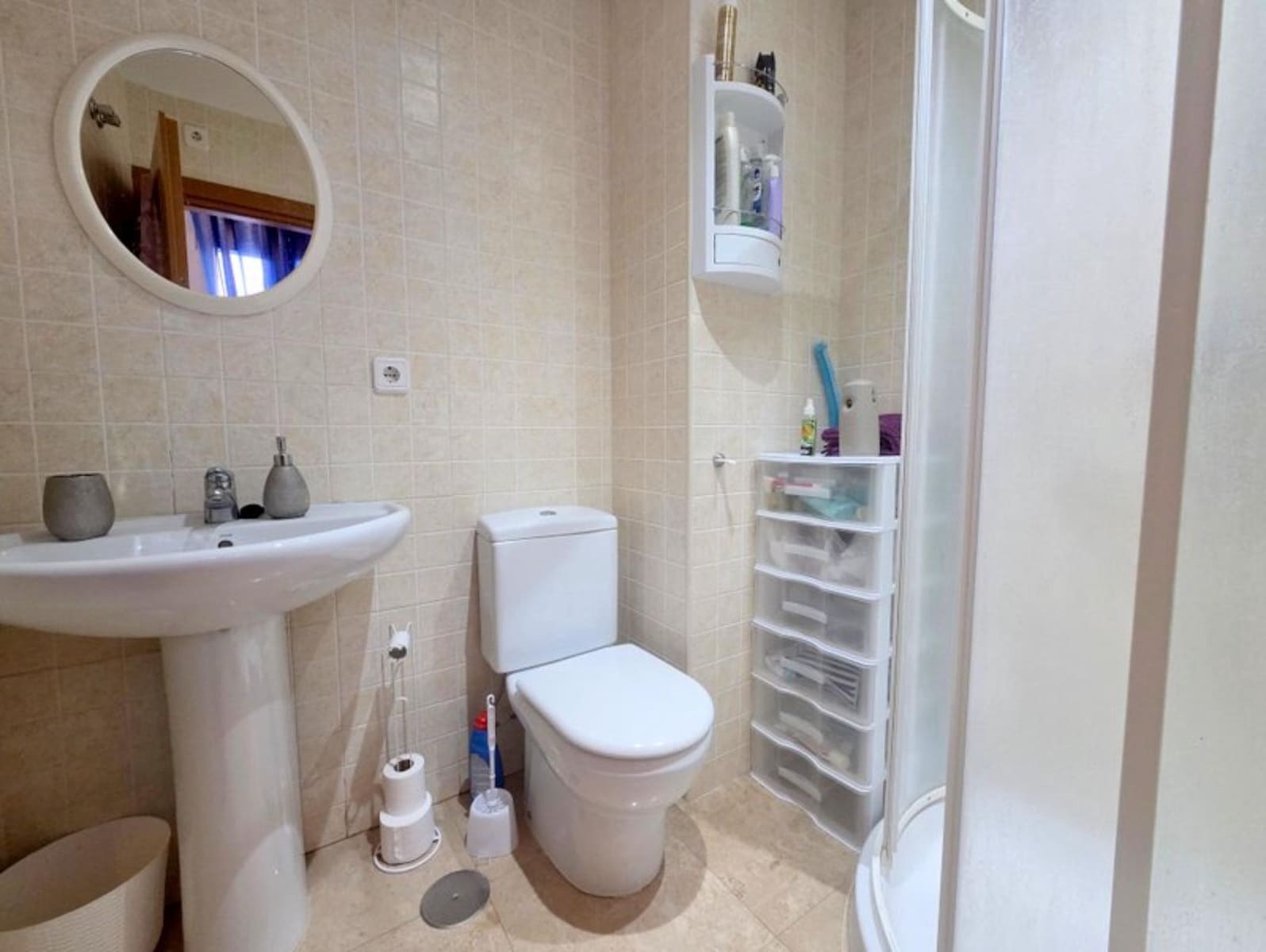 Apartamento de 2 habitaciones en La Duquesa / Puerto de la Duquesa en venta con piscina garaje - 249.000 € (Ref: 10015531)