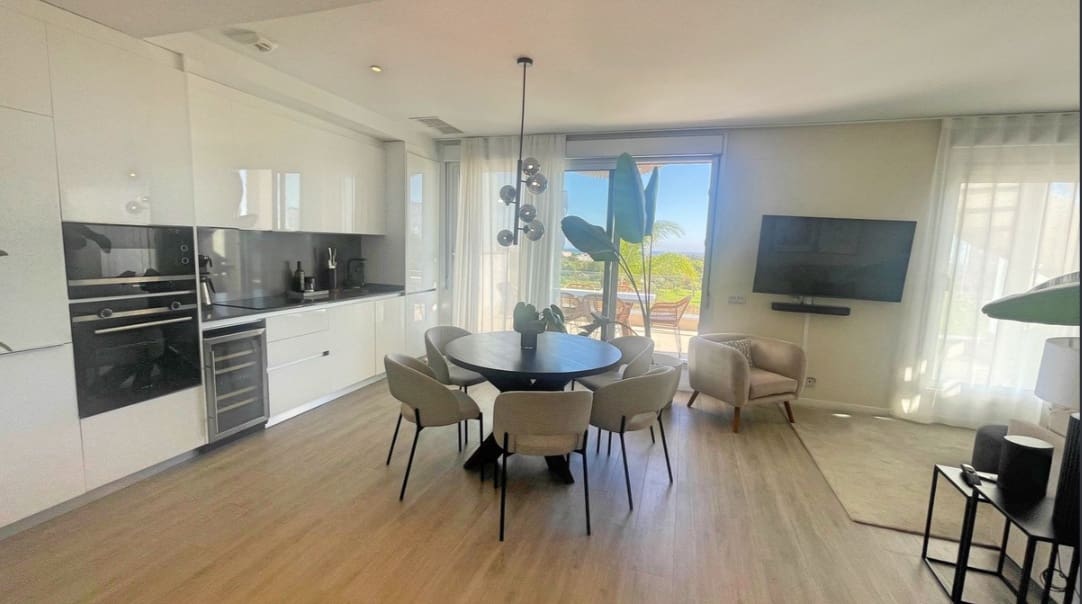 2 sypialnia Penthouse do wynajęcia w Cancelada z basenem garażem - 2 500 € (Ref: 10018022)