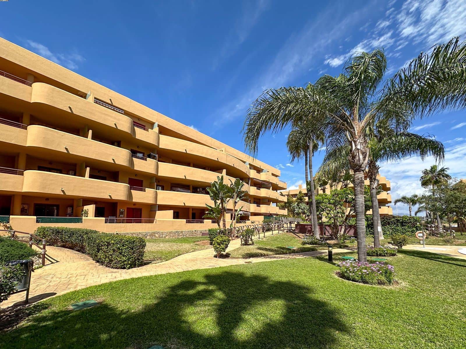 2 bedroom Penthouse for sale in La Cala de Mijas with pool garage - € 399,950 (Ref: 10018649)