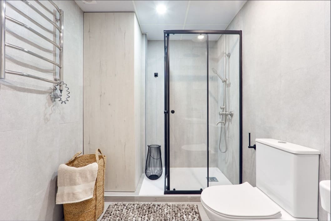 2 slaapkamer Appartement te koop in Nueva Andalucia met zwembad garage - € 450.000 (Ref: 10018662)