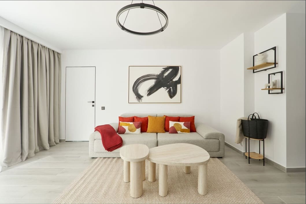2 slaapkamer Appartement te koop in Nueva Andalucia met zwembad garage - € 450.000 (Ref: 10018662)