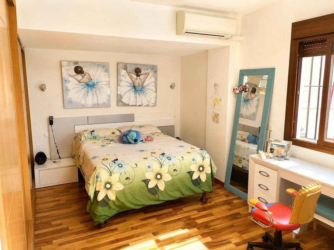4 bedroom Apartment for sale in Riviera del Sol with pool garage - € 385,000 (Ref: 10018684)