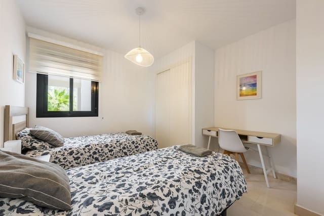 2 quarto Apartamento para venda em Manilva com piscina garagem - 369 000 € (Ref: 10018714)