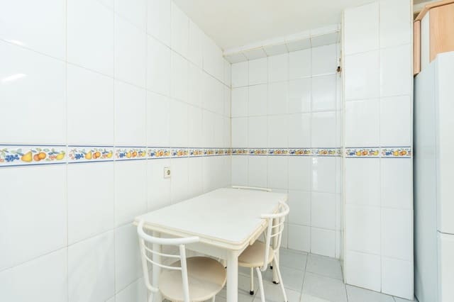 Apartamento de 3 habitaciones en Nueva Andalucia, Marbella en venta con piscina garaje - 495.000 € (Ref: 10018731)