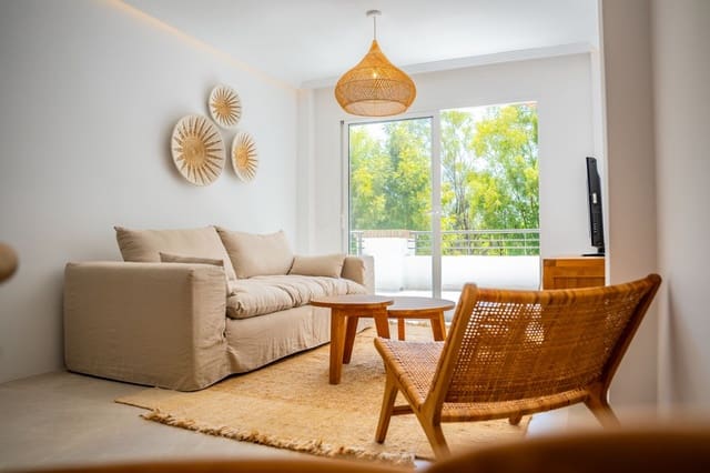 2 chambre Penthouse à vendre à Los Arqueros - Puerto del Almendro, Benahavís avec piscine garage - 465 000 € (Ref: 10019449)