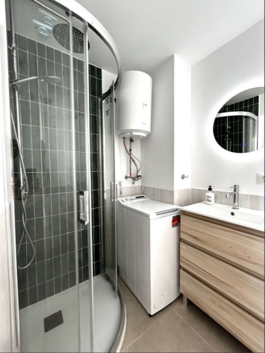 Appartement de 1 chambre à louer à Estepona - 1 700 € (Ref: 10019452)