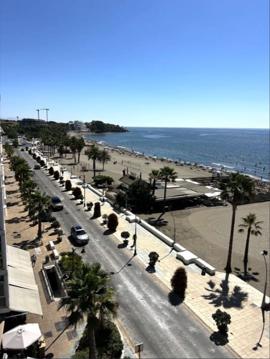 Appartement de 1 chambre à louer à Estepona - 1 700 € (Ref: 10019452)