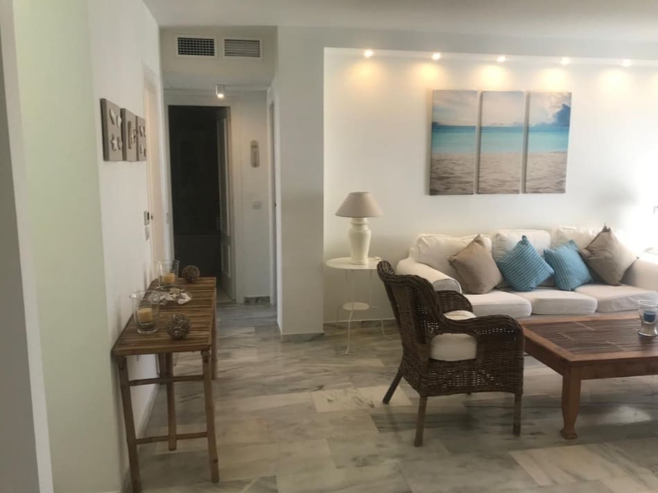 2 sypialnia Penthouse na sprzedaż w Estepona z basenem garażem - 345 000 € (Ref: 10020894)