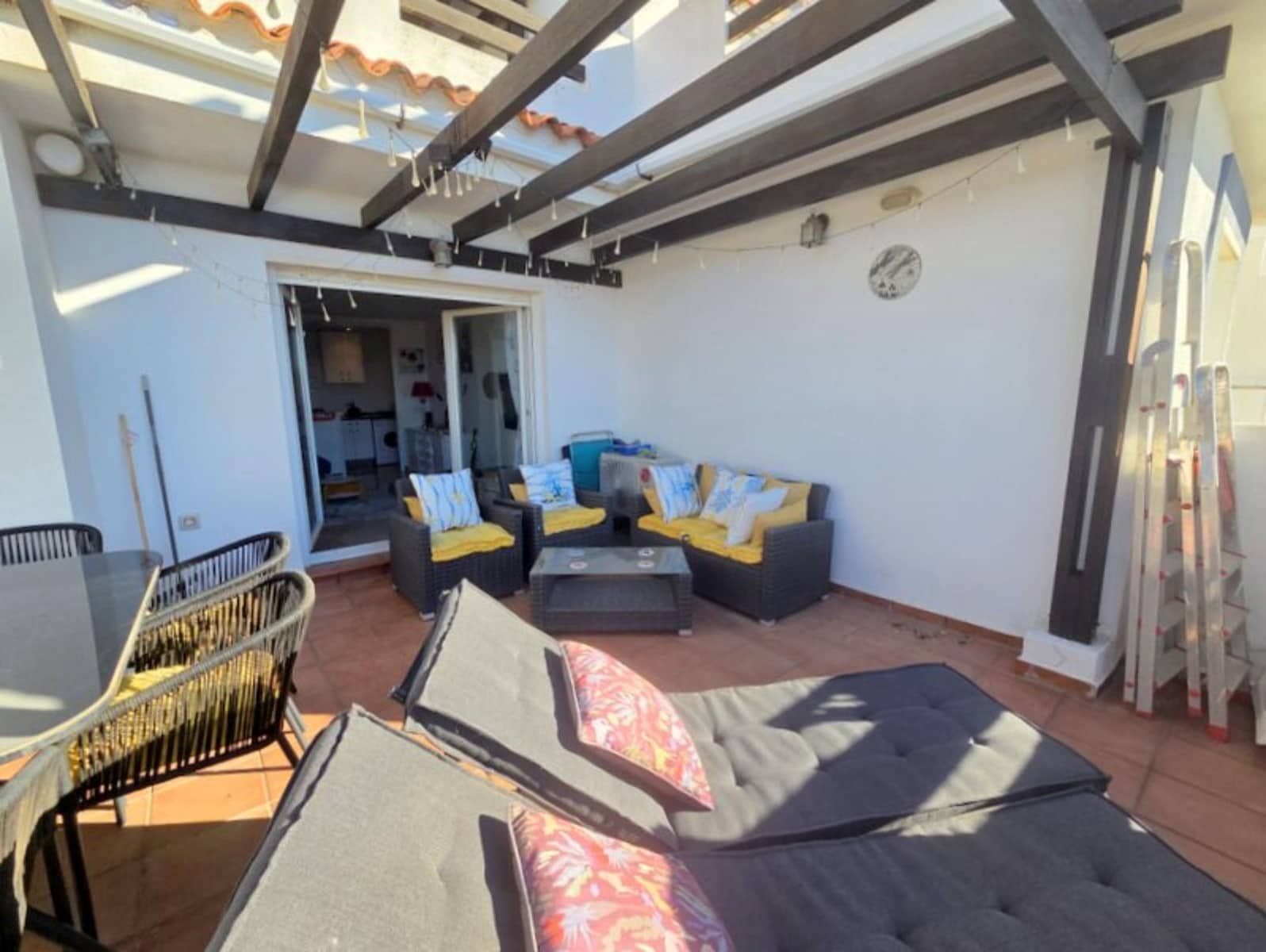 2 makuuhuone Huoneisto myytävänä paikassa La Duquesa / Puerto de la Duquesa mukana uima-altaan 
autotalli - 249 000 € (Ref: 10020898)