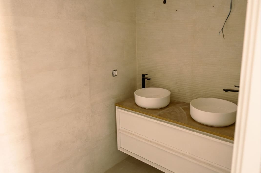 2 bedroom Penthouse for sale in Estepona with pool garage - € 495,000 (Ref: 10020906)