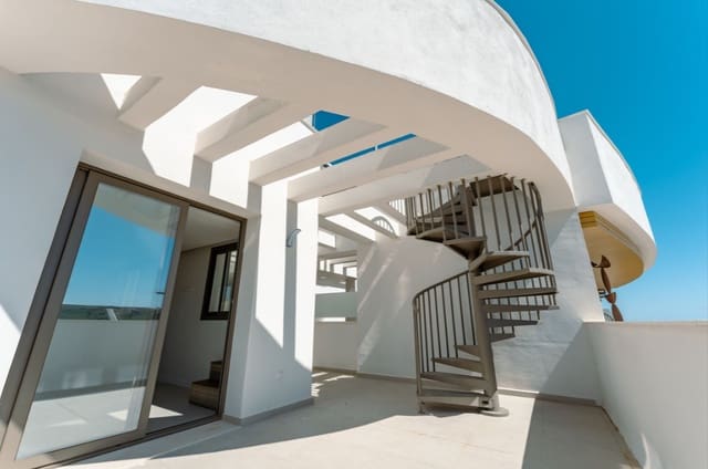 2 bedroom Penthouse for sale in Estepona with pool garage - € 495,000 (Ref: 10020906)